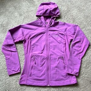Columbia windbreaker/rain jacket!  Women’s size small!